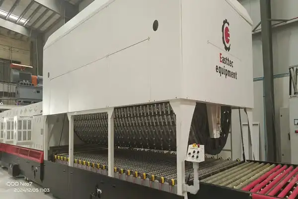 Top Convection Curved Glass Tempering Machine with Flexible Roller