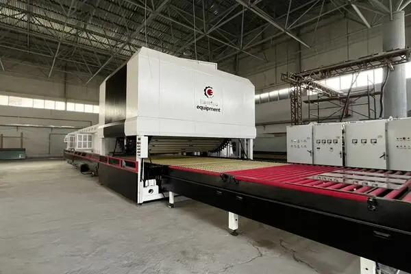 Easttec Forced Convection Curved Glass Toughening Machine with Hard Roller Easttec Forced Convection Curved Glass Toughening Machine with Hard Roller